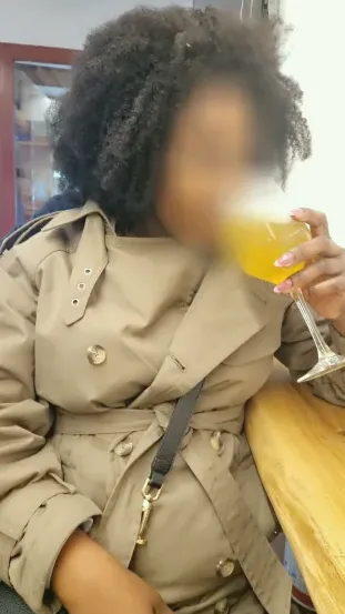 Anna, 35