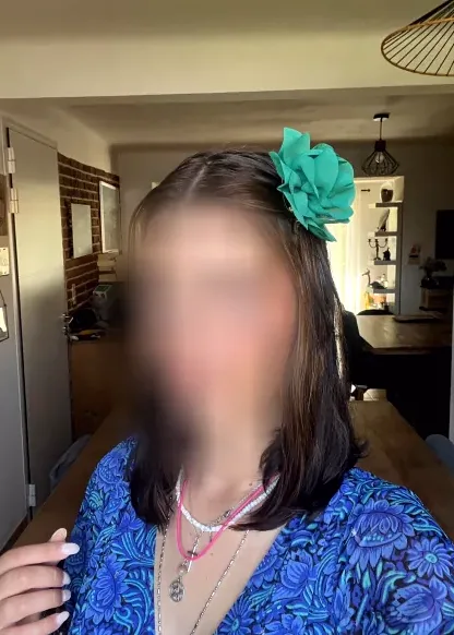 Olivia, 23